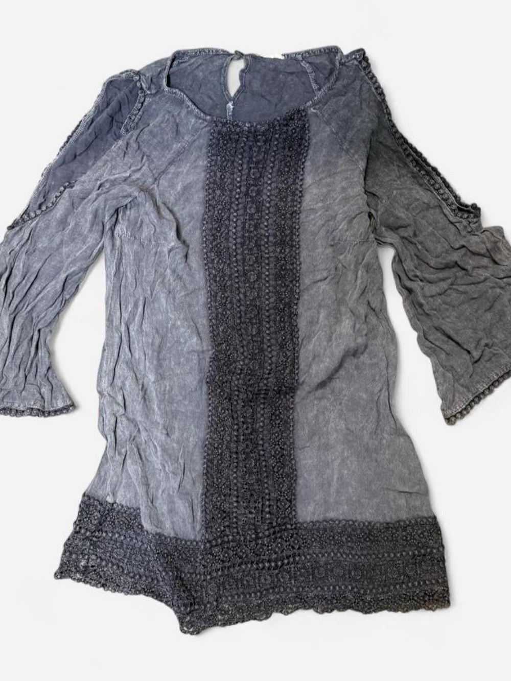 En Creme Gray Crochet-Panel Bell Sleeve Tunic